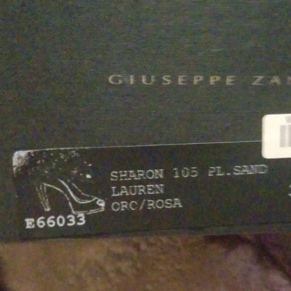 New in box Guiseppe Zanotti Glitter peep toe heel - Picture 8 of 8